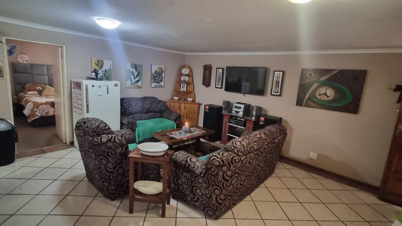2 Bedroom Property for Sale in Vaalpark Free State